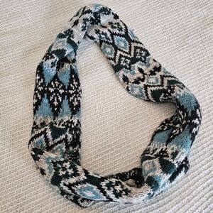American Eagle Knit Infinity Scarf